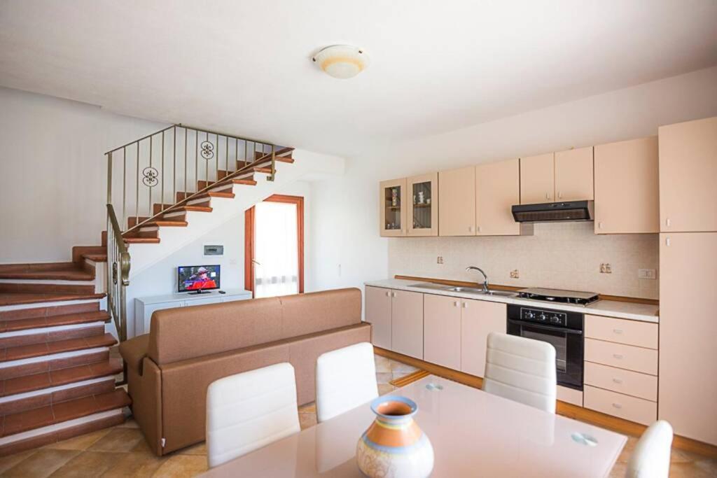 Villa Molly Сан-Теодоро Экстерьер фото